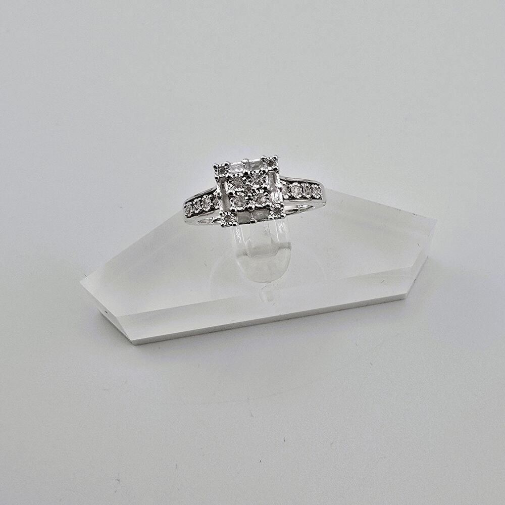Sterling Silver Diamond Cluster Ring 1/4 CTW Square Halo Band Size 7 New